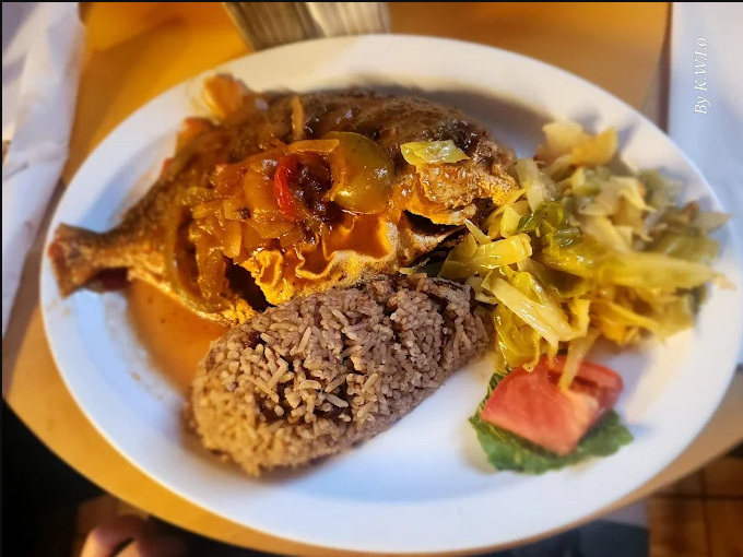 Brown Stew Panpana - Pete's Jamaican Restaurant